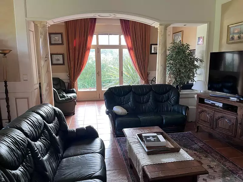 Maison, 400 m²