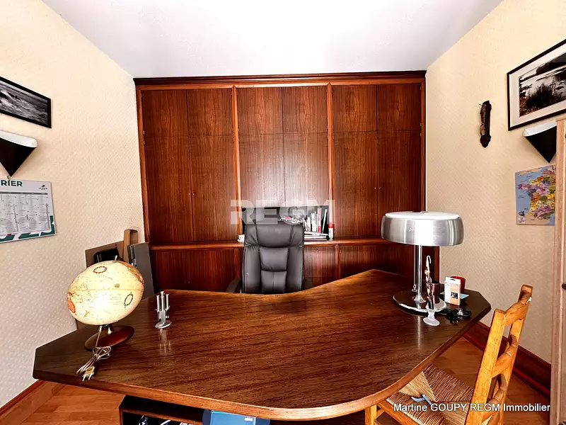 Maison, 250 m²