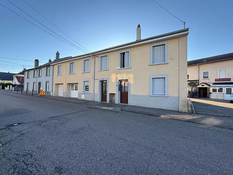 Immeuble, 140 m²