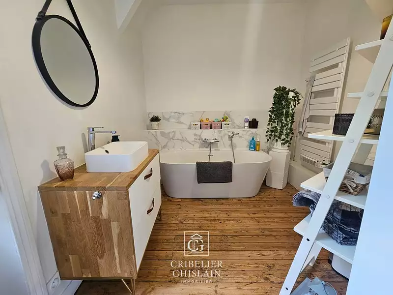 Maison, 190 m²