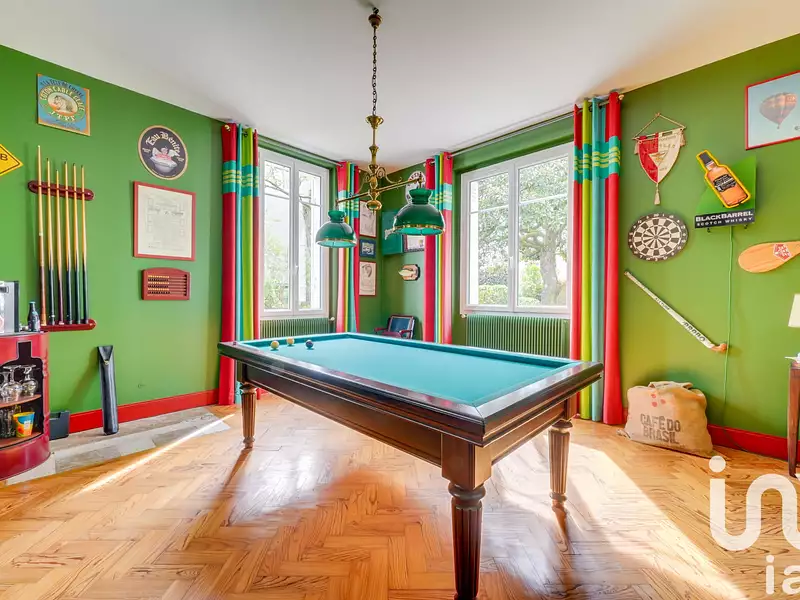Maison, 219 m²