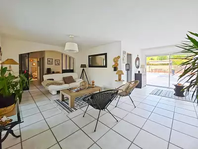Maison, 167 m²