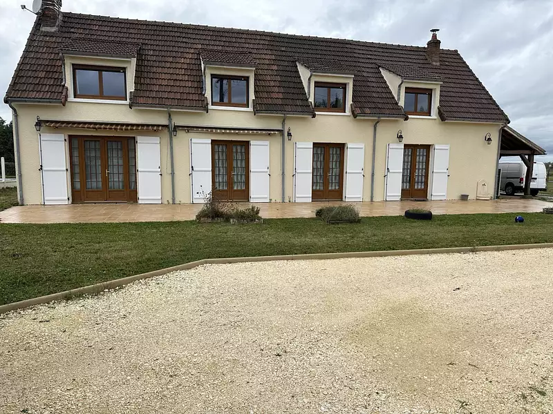 Maison, 240 m²