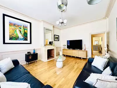 Maison, 275 m²