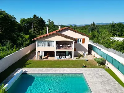 Maison, 223 m²