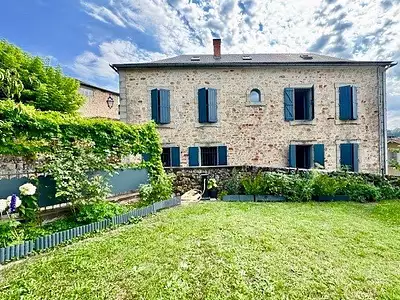 Maison, 220 m²