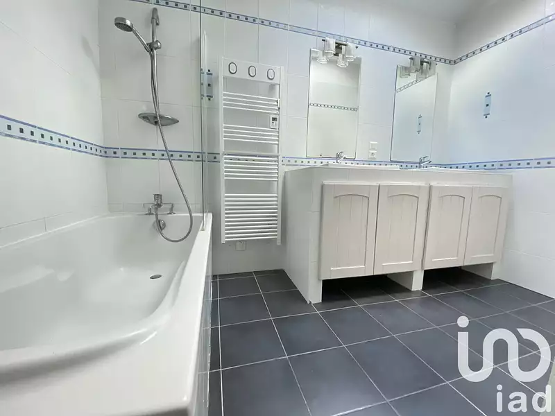 Maison, 170 m²