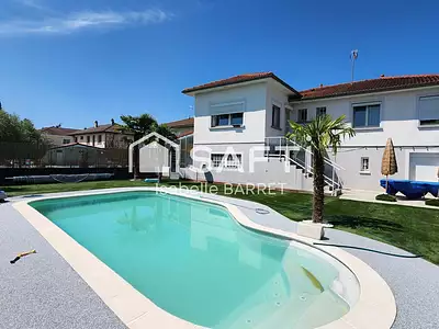 Maison, 200 m²