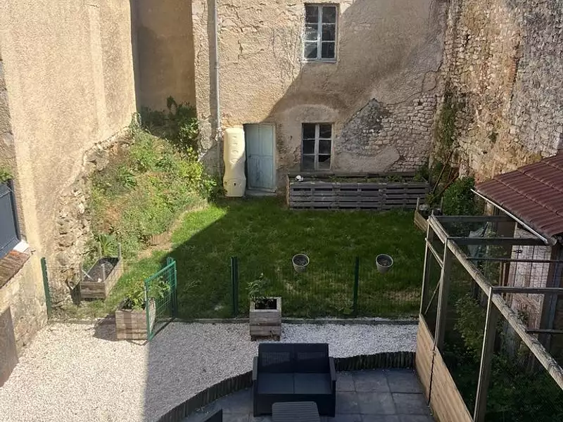 Maison, 225 m²
