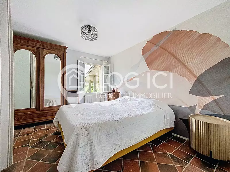Maison, 220 m²