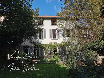 Maison, 197 m²