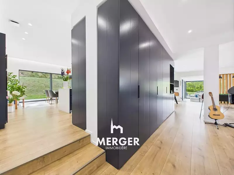 Maison, 330 m²