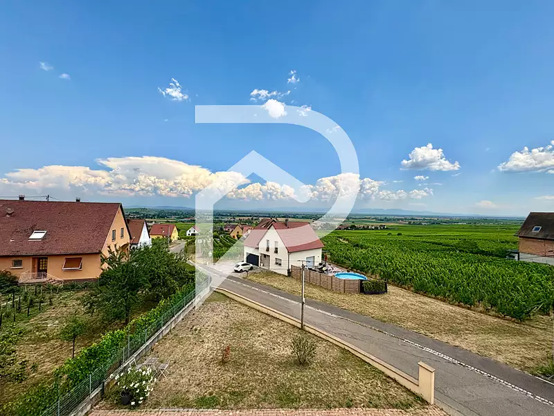 Maison, 256 m²