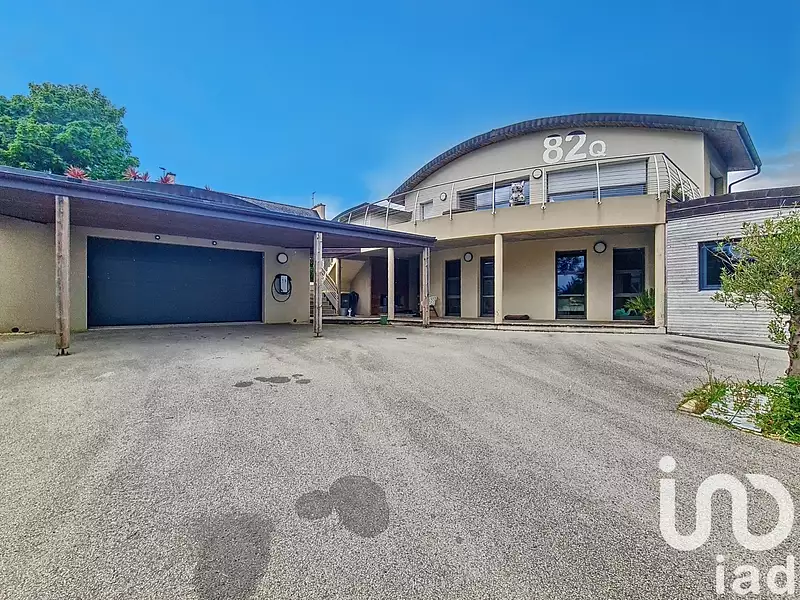 Maison, 235 m²