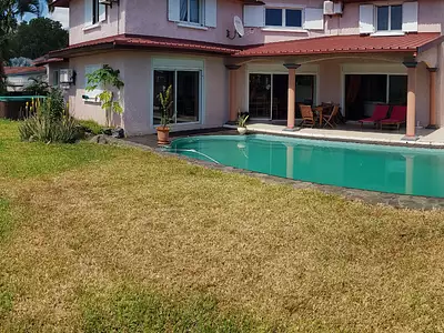 Maison, 175,53 m²
