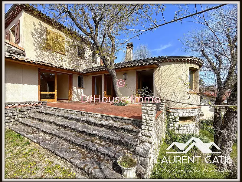 Maison, 200 m²