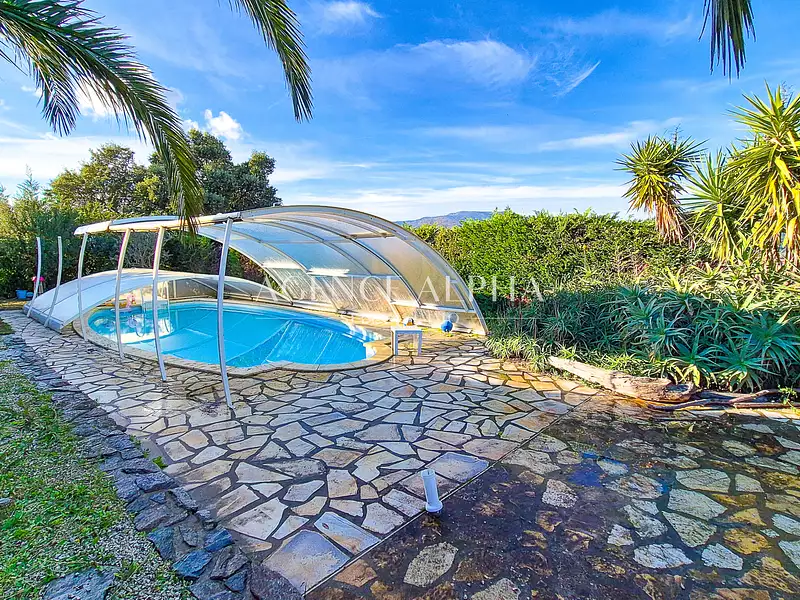 Maison, 96 m²