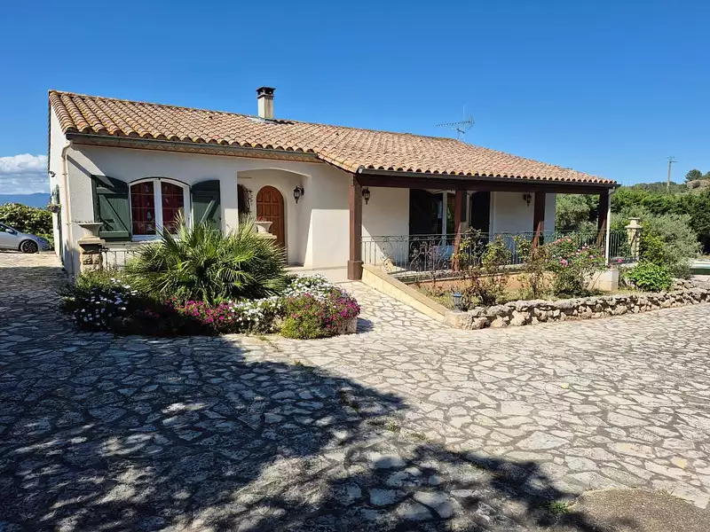 Maison, 141 m²