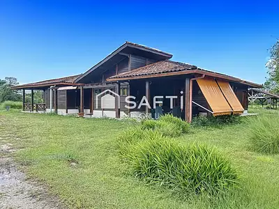 Maison, 260 m²