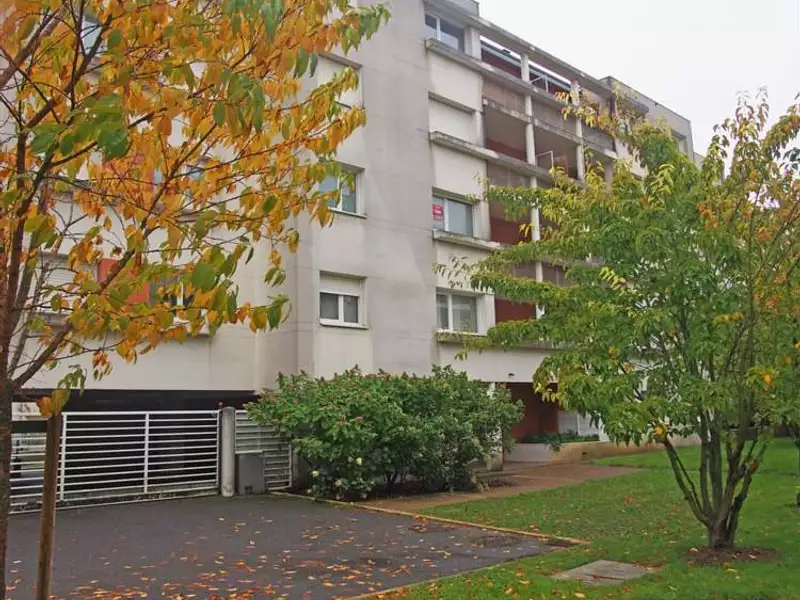 Parking, 10 m²
