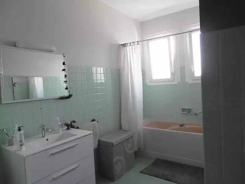 Maison, 235 m²