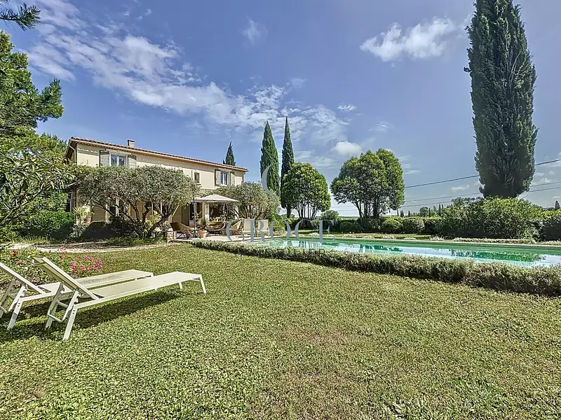 Maison, 177 m²