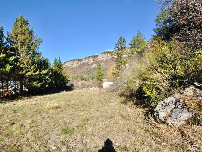 Terrain, 2 000 m²