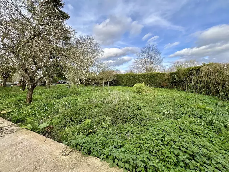 Terrain, 670 m²