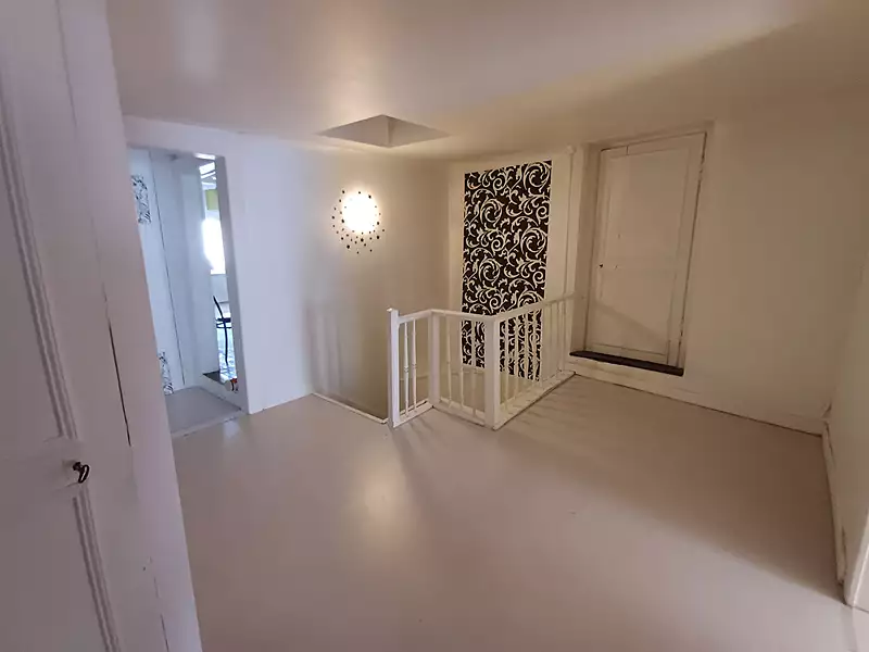 Immeuble, 350 m²