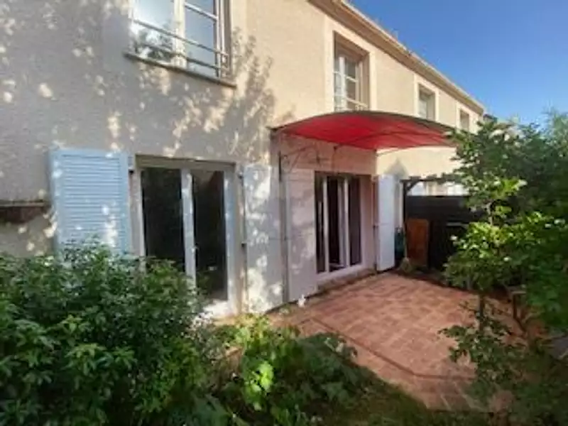Maison, 97 m²