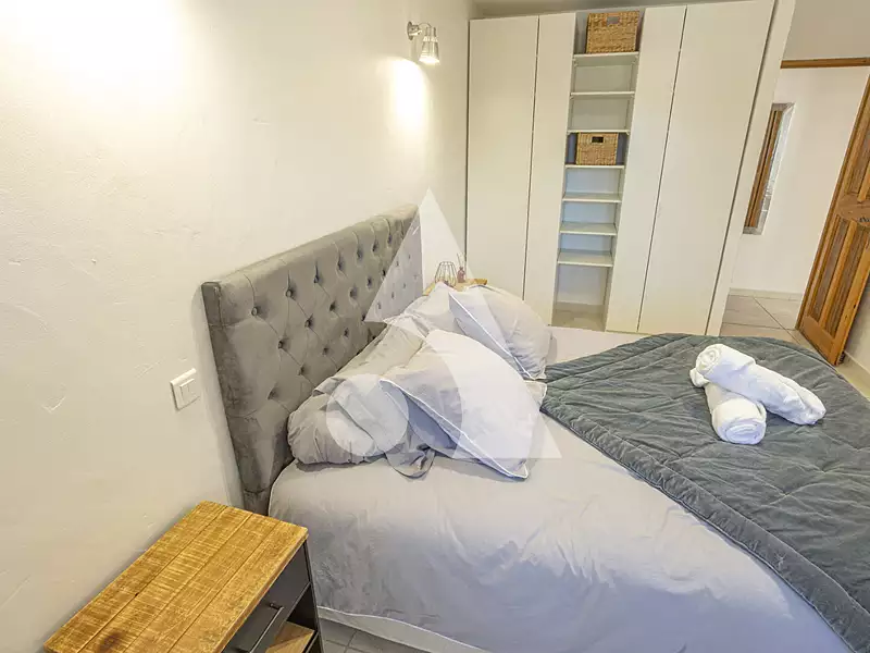 Maison, 250 m²