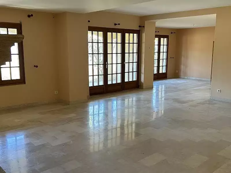 Maison, 246 m²