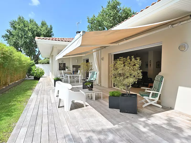 Maison, 176 m²