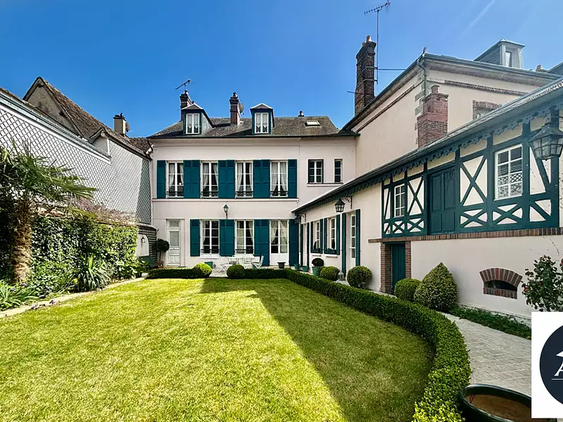 Maison, 270 m²