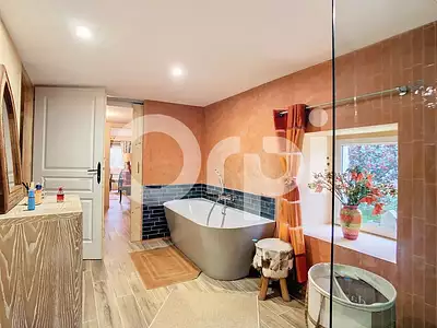 Maison, 284 m²