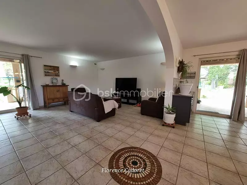 Maison, 239 m²