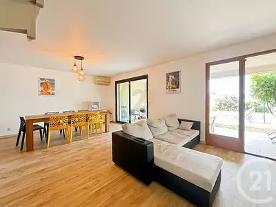 Maison, 111 m²