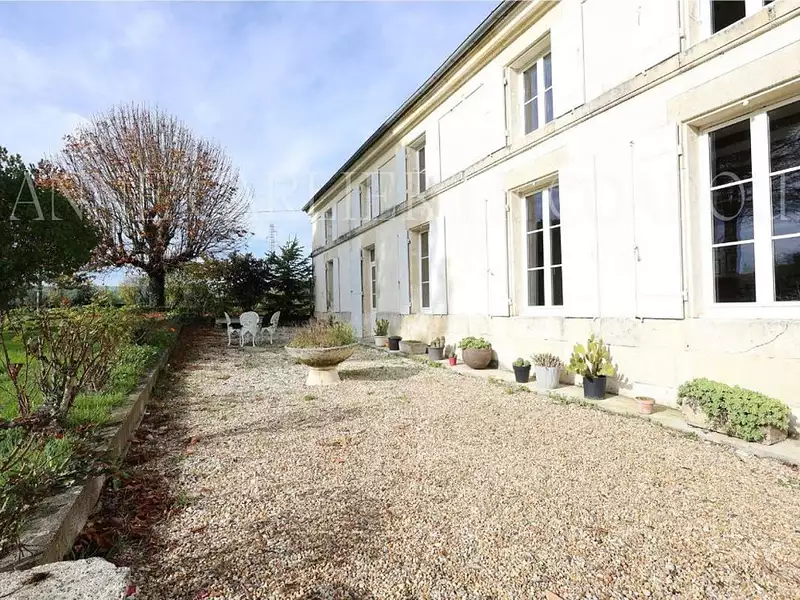 Maison, 260 m²