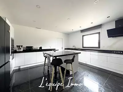 Maison, 186 m²