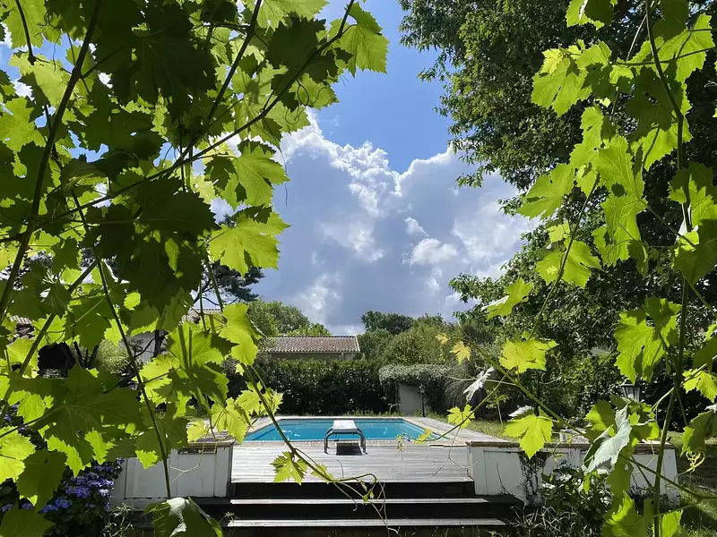 Maison, 196 m²