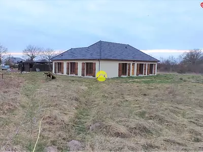 Maison, 170 m²