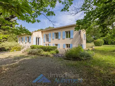 Maison, 350 m²