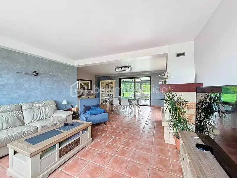 Maison, 195 m²