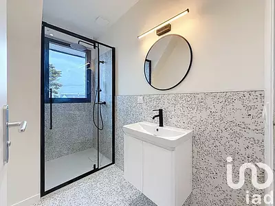 Maison, 166 m²