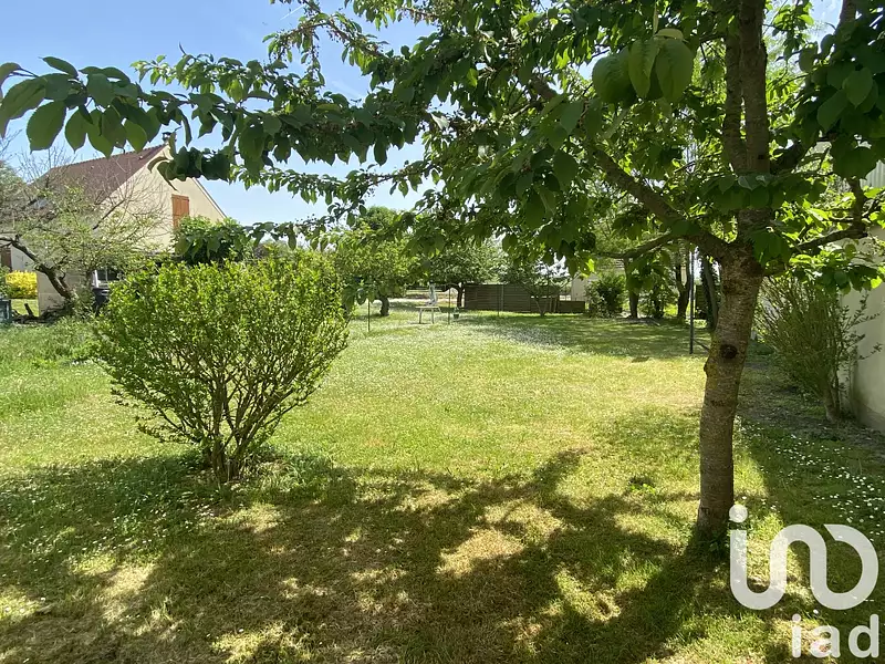 Terrain, 759 m²