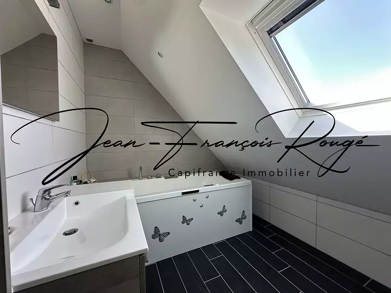 Maison, 190 m²