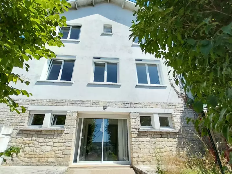 Maison, 198 m²