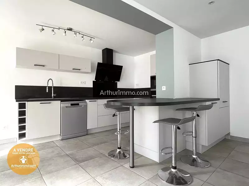 Maison, 195 m²
