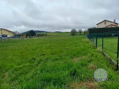 Terrain, 834 m²