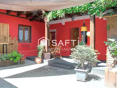Maison, 242 m²